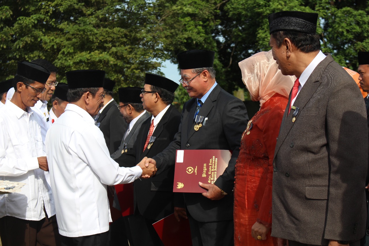 Gambar REKTOR HIMBAU MASYARAKAT AGAR MENEBARKAN KEDAMAIAN